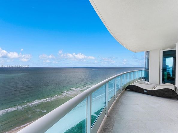 5025 Collins Ave PH1, Miami Beach FL 33140