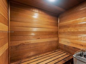 5025 Collins Ave PH1, Miami Beach FL 33140