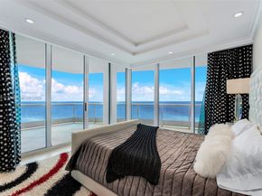 5025 Collins Ave PH1, Miami Beach FL 33140