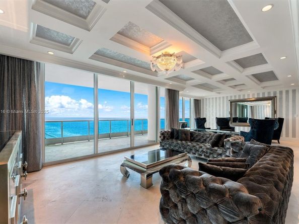 5025 Collins Ave PH1, Miami Beach FL 33140
