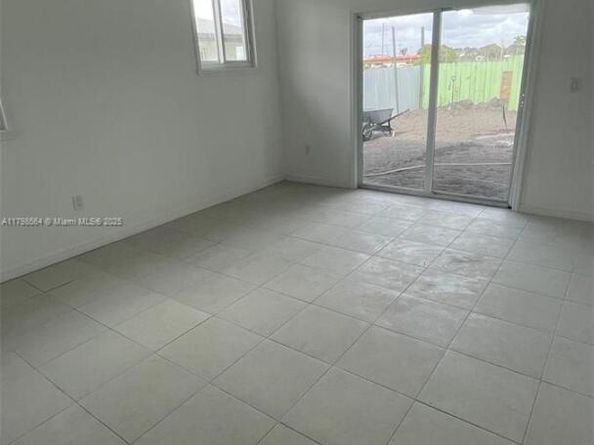 640 SW 12th Ave, Homestead FL 33030