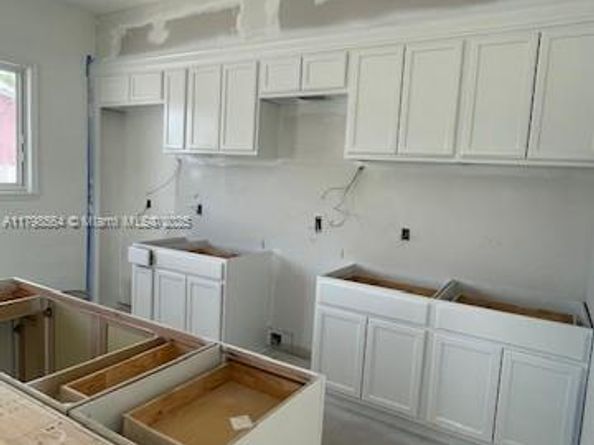 640 SW 12th Ave, Homestead FL 33030