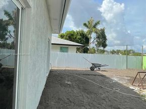 640 SW 12th Ave, Homestead FL 33030