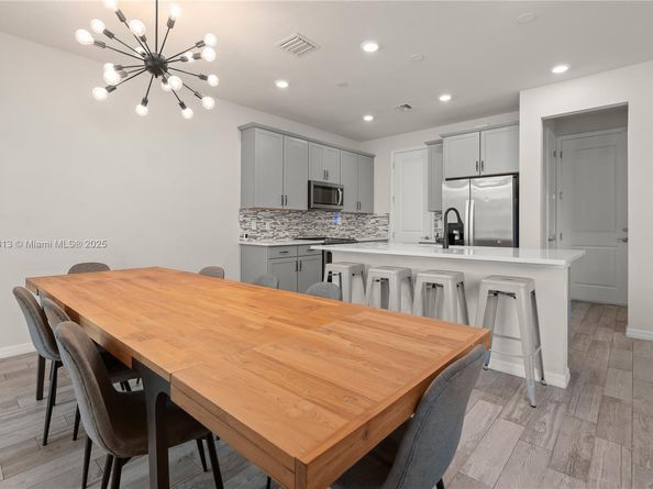 4955 Eucalyptus Dr, Hollywood FL 33021