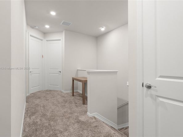 4955 Eucalyptus Dr, Hollywood FL 33021