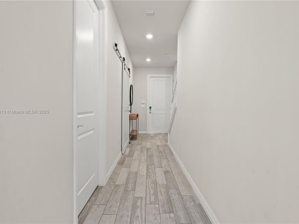 4955 Eucalyptus Dr, Hollywood FL 33021