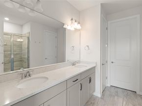 4955 Eucalyptus Dr, Hollywood FL 33021