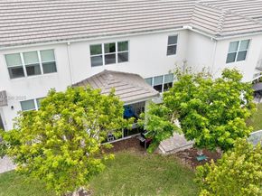 4955 Eucalyptus Dr, Hollywood FL 33021