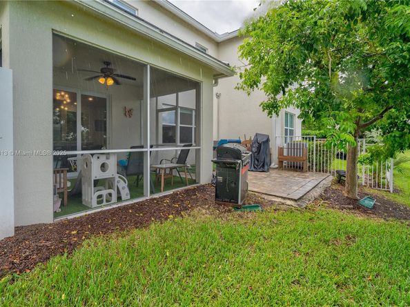 4955 Eucalyptus Dr, Hollywood FL 33021