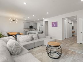 4955 Eucalyptus Dr, Hollywood FL 33021
