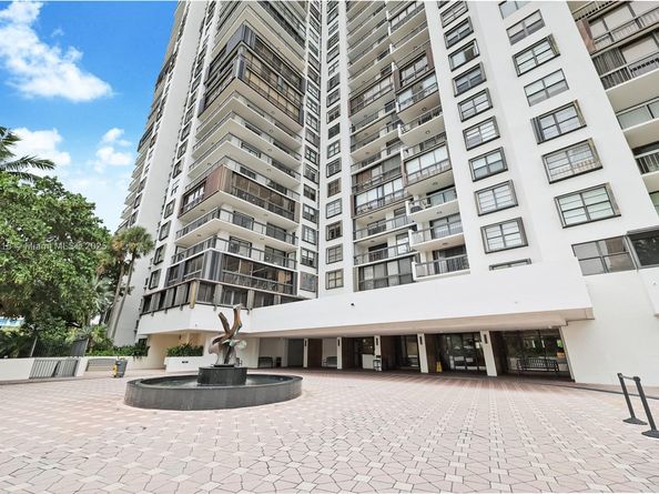 2333 Brickell Ave 1406, Miami FL 33129