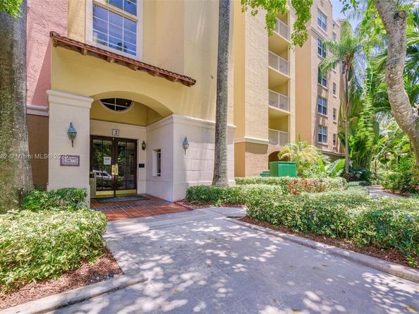 19877 E Country Club Dr 3407, Aventura FL 33180