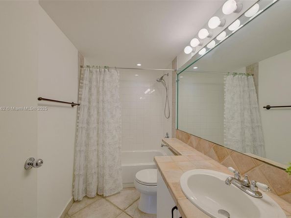 19877 E Country Club Dr 3407, Aventura FL 33180