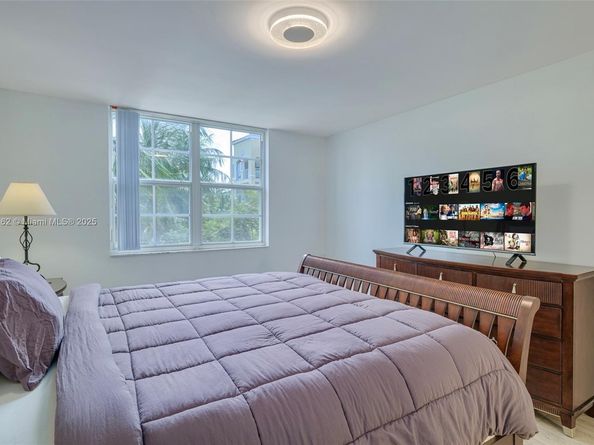 19877 E Country Club Dr 3407, Aventura FL 33180