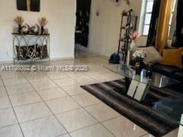 446 NW 80th St, Miami FL 33150