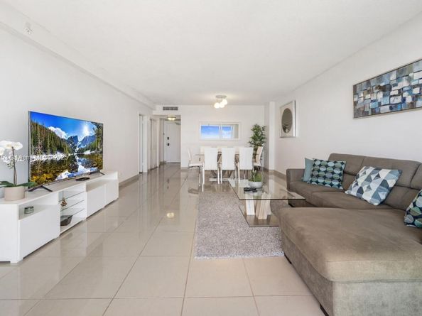 5601 Collins Ave 511, Miami Beach FL 33140