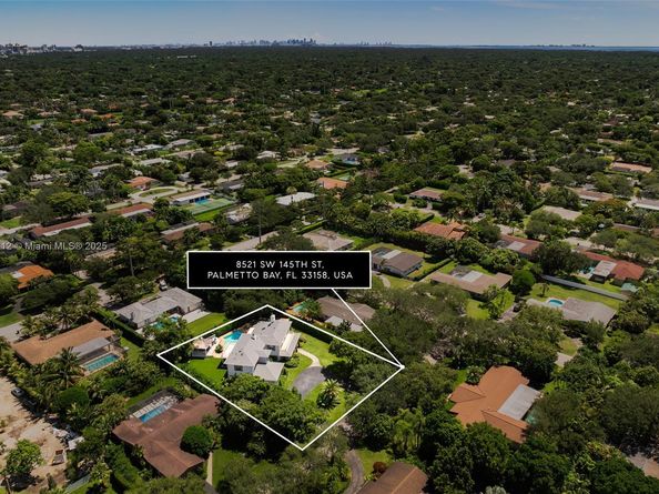 8521 SW 145th St, Palmetto Bay FL 33158