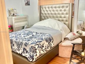 8771 NW 15th Ct, Pembroke Pines FL 33024