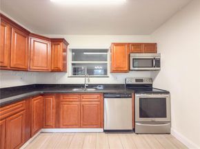 410 Pinecrest Dr, Miami Springs FL 33166