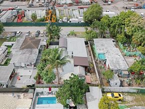 10529 NW 37th Ave, Miami FL 33147