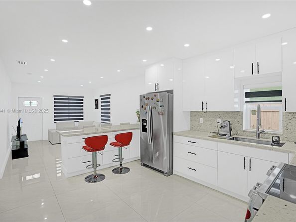 10529 NW 37th Ave, Miami FL 33147