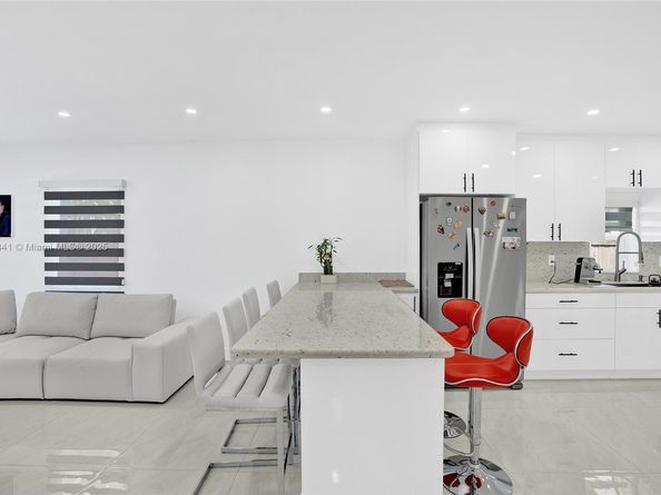 10529 NW 37th Ave, Miami FL 33147