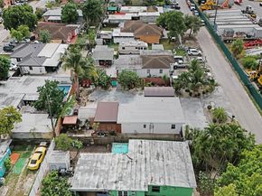 10529 NW 37th Ave, Miami FL 33147