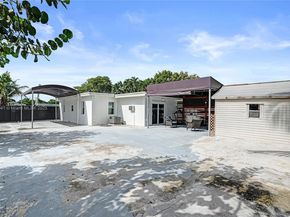 10529 NW 37th Ave, Miami FL 33147