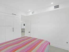 10529 NW 37th Ave, Miami FL 33147