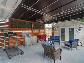 10529 NW 37th Ave, Miami FL 33147