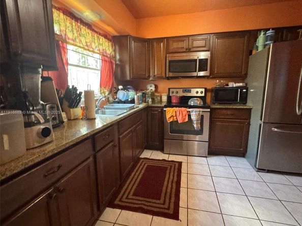 11011 SW 162nd Ter, Miami FL 33157