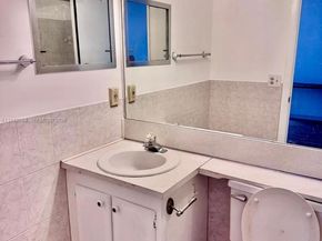 19 Newport A 19, Deerfield Beach FL 33442