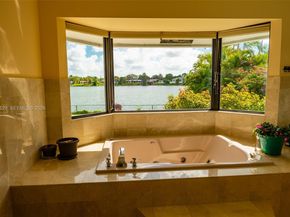 4655 SW 89th Ave, Miami FL 33165