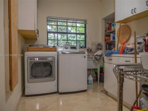 4655 SW 89th Ave, Miami FL 33165