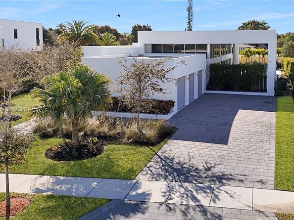 16582 S Botaniko Dr S, Weston FL 33326