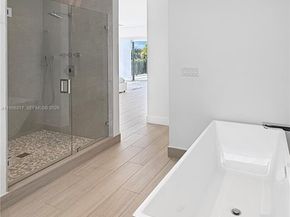 16582 S Botaniko Dr S, Weston FL 33326