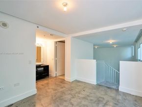 480 NE 30th St L106, Miami FL 33137