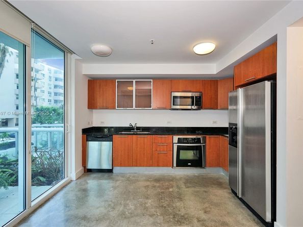 480 NE 30th St L106, Miami FL 33137