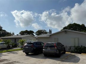 216 NW 12th St, Pompano Beach FL 33060