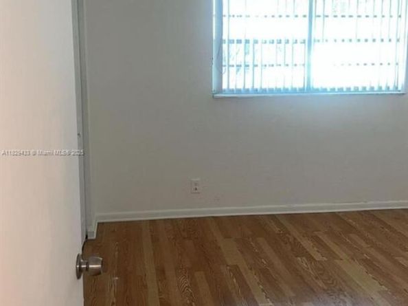 4820 NW 9th Dr 4820, Plantation FL 33317