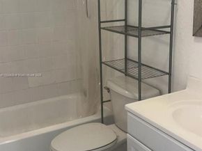 4820 NW 9th Dr 4820, Plantation FL 33317
