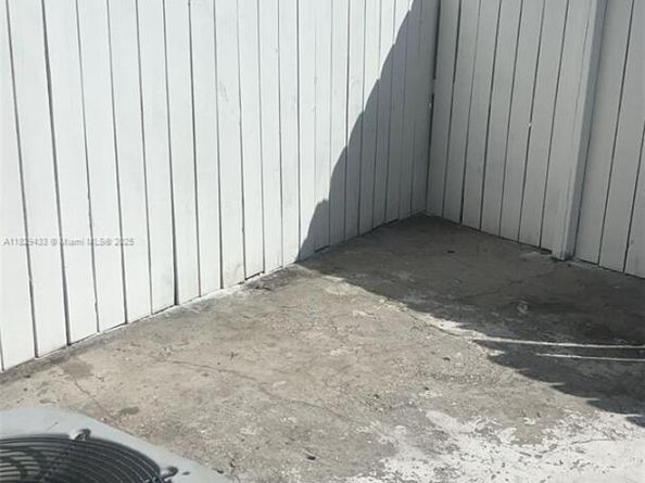 4820 NW 9th Dr 4820, Plantation FL 33317