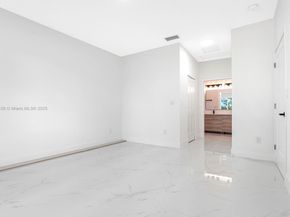 312 NW 9th St, Hallandale Beach FL 33009