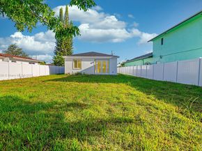 312 NW 9th St, Hallandale Beach FL 33009