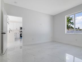 312 NW 9th St, Hallandale Beach FL 33009