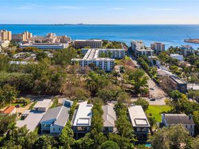 1621 S Bayshore Dr, Miami FL 33133