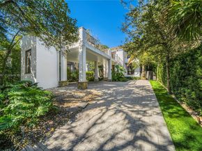 1621 S Bayshore Dr, Miami FL 33133