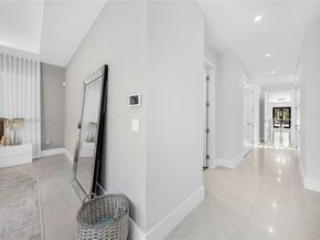 1621 S Bayshore Dr, Miami FL 33133