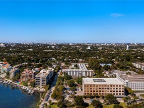 1621 S Bayshore Dr, Miami FL 33133