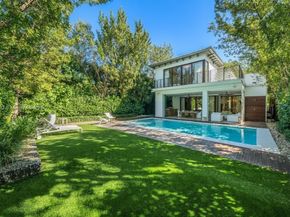 1621 S Bayshore Dr, Miami FL 33133